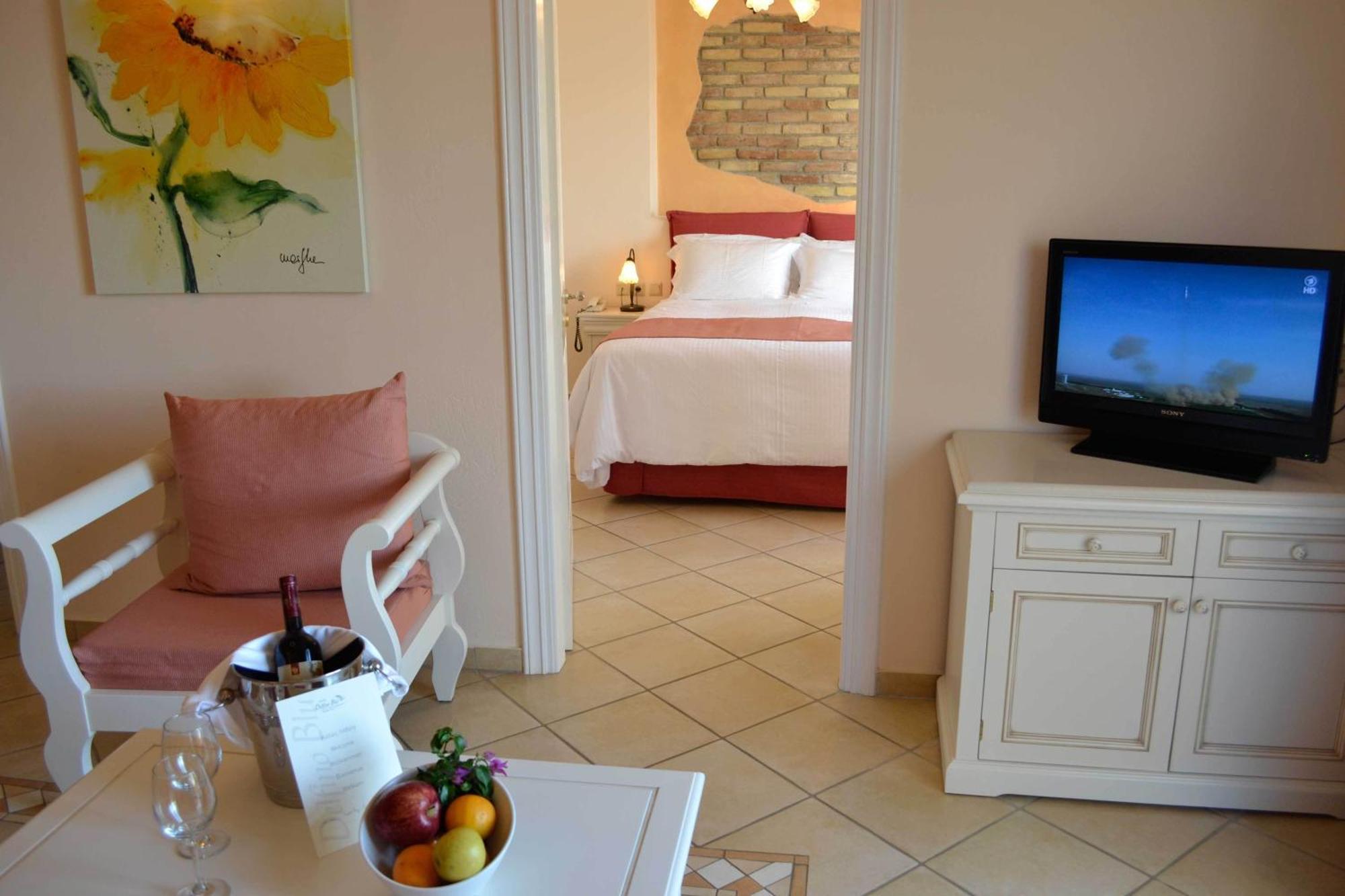 Delfino Blu Wellness Boutique Hotel Agios Stefanos Avliotes  Exterior photo